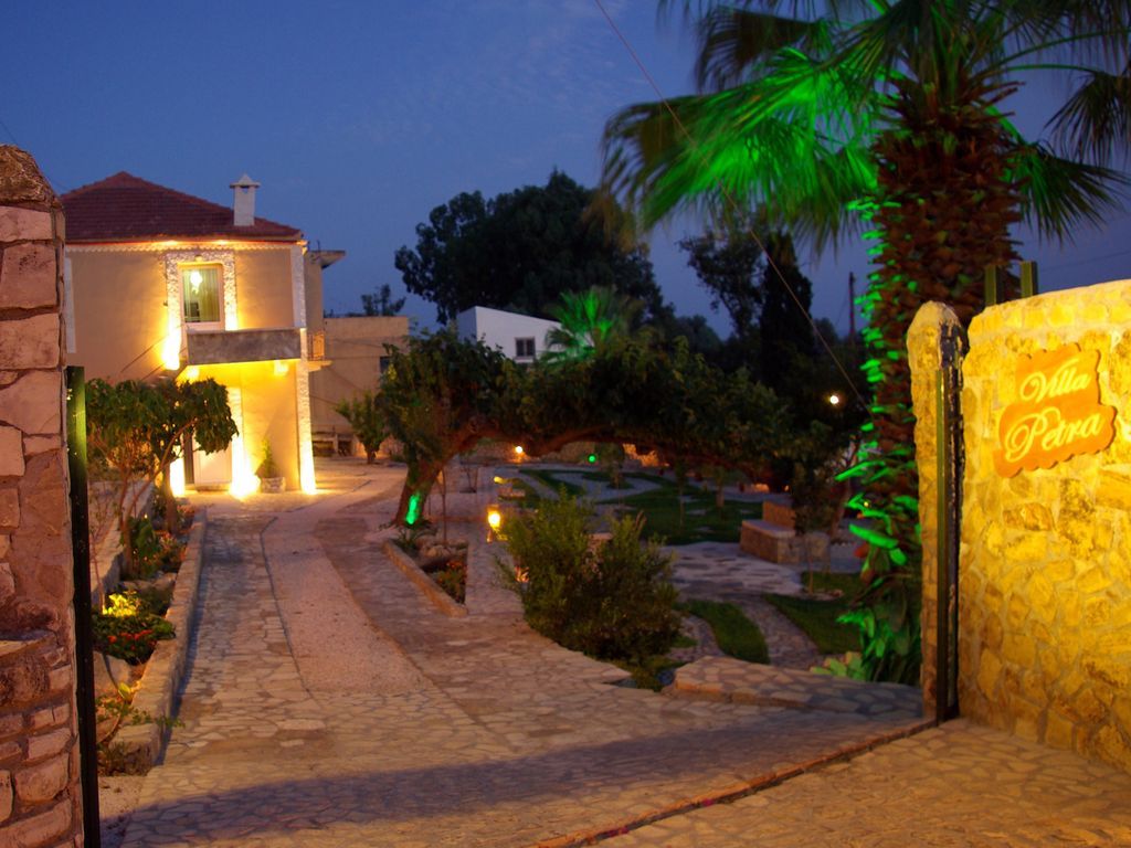 picture villa petra entrance